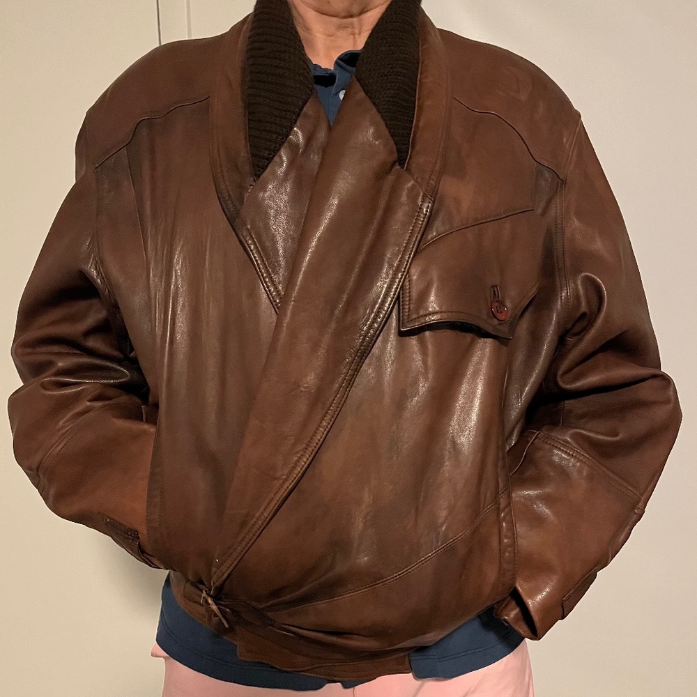 VINTAGE LEATHER JACKET